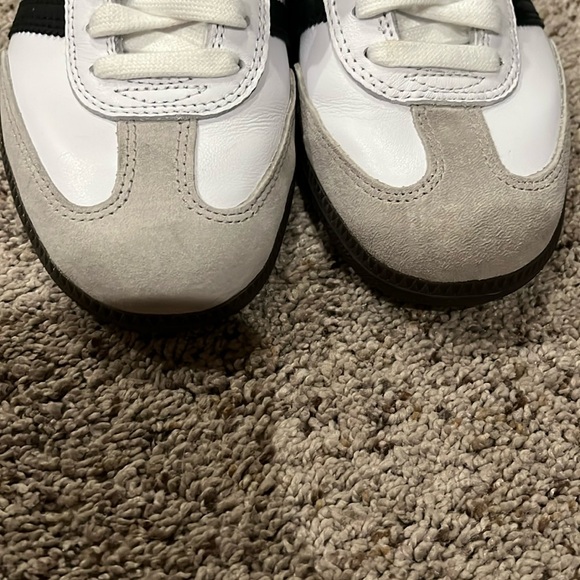 adidas Samba ADV White, Black & Gum Skate Shoes sz 4.5 like new! Fits sz6 women - Picture 3 of 6
